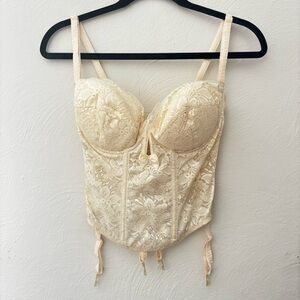Elegant Ivory Lace Bustier Size 36C | Bridgerton, Bridal, Wedding, Romantic